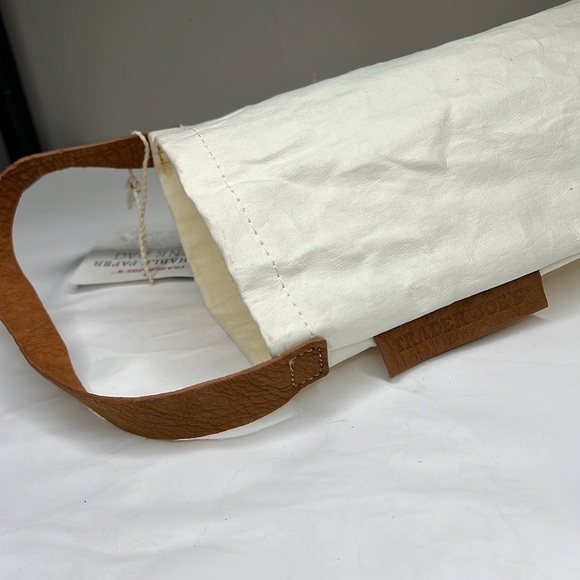 NWT Trader Joe’s washable paper wine bag. Full length 15” with handle. 6.5” wide - Picture 2 of 4